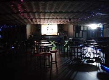 indonesia/west-papua/bar/monalisa-club-karaoke