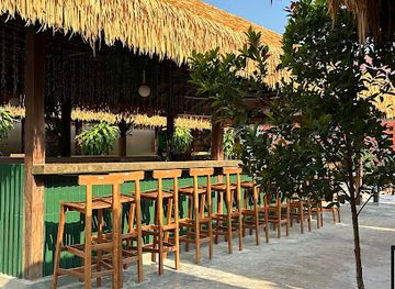 myanmar-burma/ngwe-saung-beach/bar/papaya-beach-club