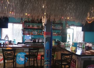 missouri/table-rock-lake/bar/tiki-bar