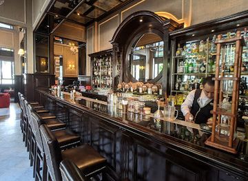 myanmar-burma/upper-myanmar/bar/sarkies-bar-at-the-strand-yangon