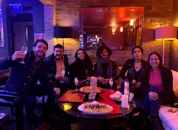 chile/central-valley/bar/pub-crawl-santiago