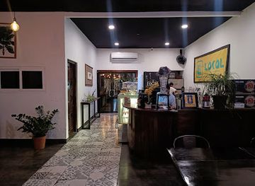 honduras/copan-ruinas/bar/local