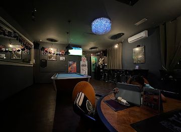 malaysia/penang/tanjung-bungah/bar/cheers-32-cafe