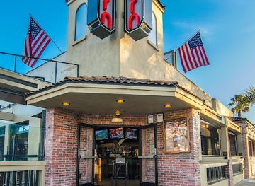 california/san-diego/pacific-beach/bar/tavern-at-the-beach