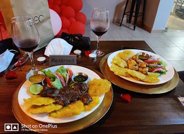 honduras/puerto-cortes/bar/la-galeria