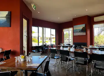 Waves Cafe, Bar and Restaurant