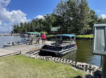 minnesota/voyageurs-national-park/bar/voyageurs-sunrise-resort-campground