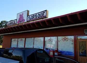 alabama/selma/bar/lannie-s-bar-b-q-2
