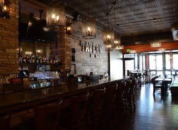 indiana/the-lakes-region/bar/tavern-on-main