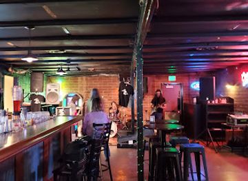 The Thirsty Lizard Bar + Grill + Events
