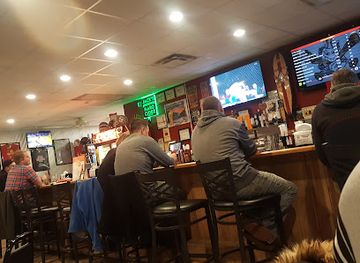 west-virginia/weirton/bar/basil-s-sports-bar-grill