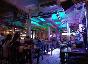 thailand/udon-thani/bar/fluid