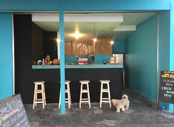 indonesia/bali/canggu/bar/salty-dog-s-beach-bar-resto