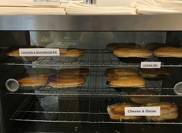 guernsey/alderney/bar/pj-s-cafe