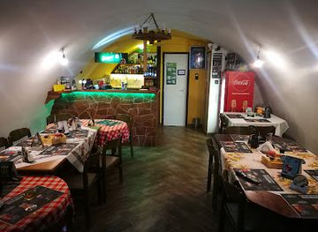 hungary/transdanubia/bar/ontode-borozo-sorozo