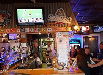 connecticut/connecticut-river-valley/bar/dive-bar-restaurant
