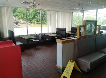 alabama/tuskegee-national-forest/bar/china-pavilion