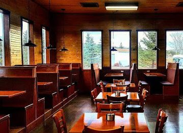 utah/flaming-gorge-national-recreation-area/bar/green-river-bar-grill-and-steak-house-dutch-john-resort-at-flaming-gorge