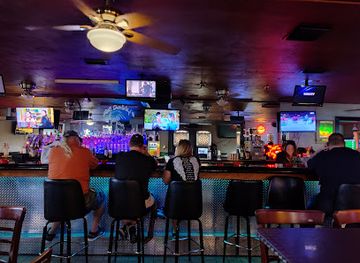 florida/honeymoon-island-state-park/bar/fat-daddy-s-watering-hole