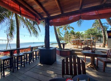 belize/the-cayes/bar/the-dive-bar