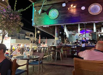 greece/heraklion/old-town/bar/nemo-beach-bar