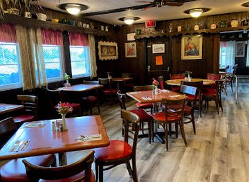 canada/peace-river-country/bar/green-acres-family-restaurant