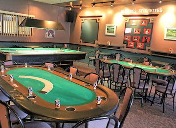 canada/lanaudiere/bar/salon-de-quilles-au-magnifique