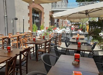 La Goletta Seaside pub