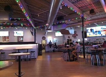 wisconsin/madison/university-of-wisconsin-madison/bar/the-double-u