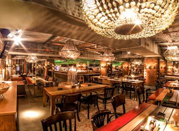 romania/constanta/bar/the-library