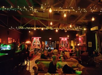 vermont/champlain-valley/bar/the-wallflower-collective