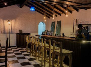 paraguay/asuncion/villa-morra/bar/dr-morra-drinks-cocktails