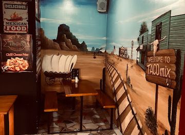 ecuador/cotopaxi-region/bar/tacomix-resto-bar