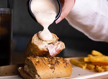 kosovo/white-drin-waterfall/bar/doku