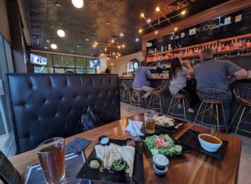 texas/lubbock/north-overton/bar/narrow-bar