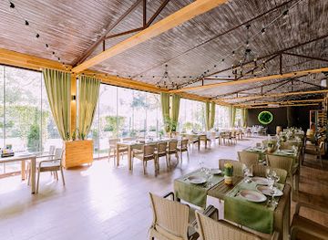 moldova/orheiul-vechi-natural-cultural-reserve/bar/complexul-turistic-codru