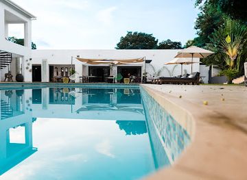 malawi/shire-valley/bar/latitude-13-degrees
