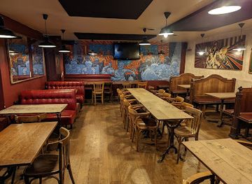 france/versailles/bar/le-montbauron