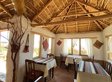 bolivia/lake-titicaca/bar/las-velas