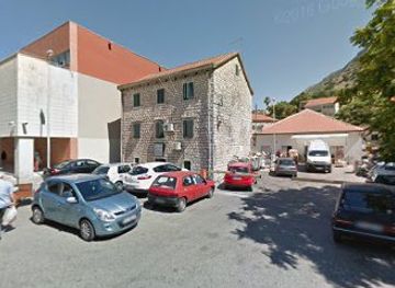 montenegro/kotor-bay/bar/subzero-caffe