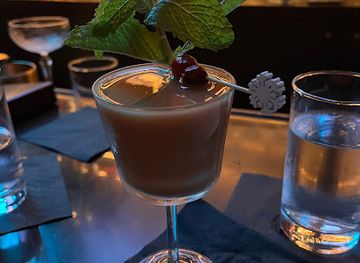 florida/santa-fe-river/bar/kin-cocktail-bar