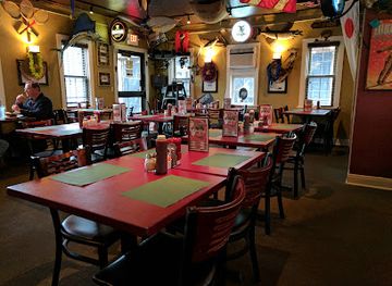 new-york/chautauqua-allegheny/bar/guppy-s-restaurant-tavern
