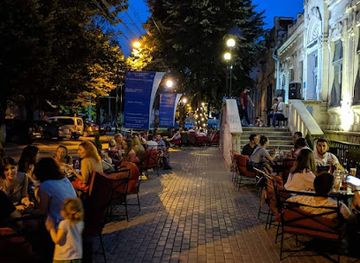 moldova/chisinau/centru/bar/kira-s-club