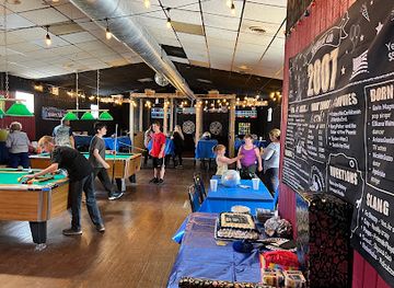 west-virginia/weirton/bar/kenny-b-s-bar-and-grill