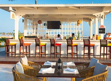 oman/mirbat/bar/al-boom-pool-bar