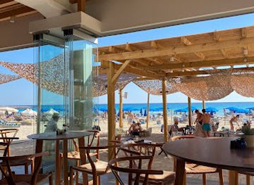 cyprus/makronissos-beach/bar/lasmari-beach