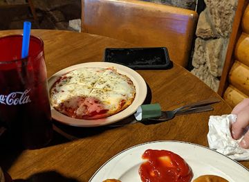 indiana/the-hoosier-national-forest/bar/louie-s-tavern-21plus
