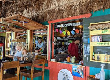 costa-rica/puerto-viejo/bar/puerto-pirata-tiki-bar