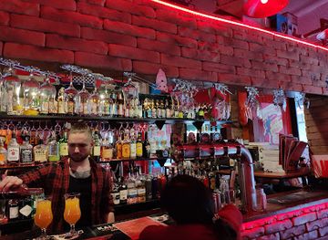 hungary/budapest/castle-district/bar/red-ruin