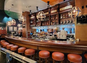 illinois/chicago/magnificent-mile/bar/pippin-s-tavern